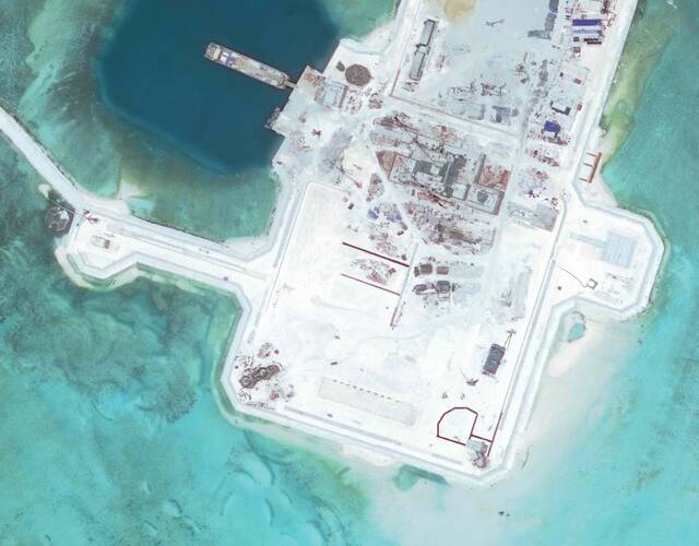 敢教南海換新天 直擊中國(guó)南沙華陽(yáng)礁三年變遷與衛(wèi)星通信服務(wù)